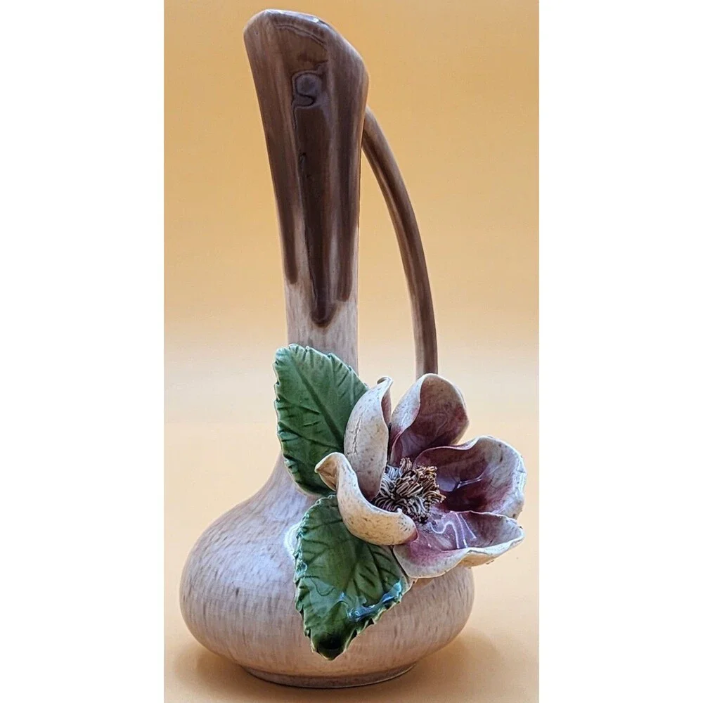 Vintage VEE JACKSON Pottery 7 1/2
